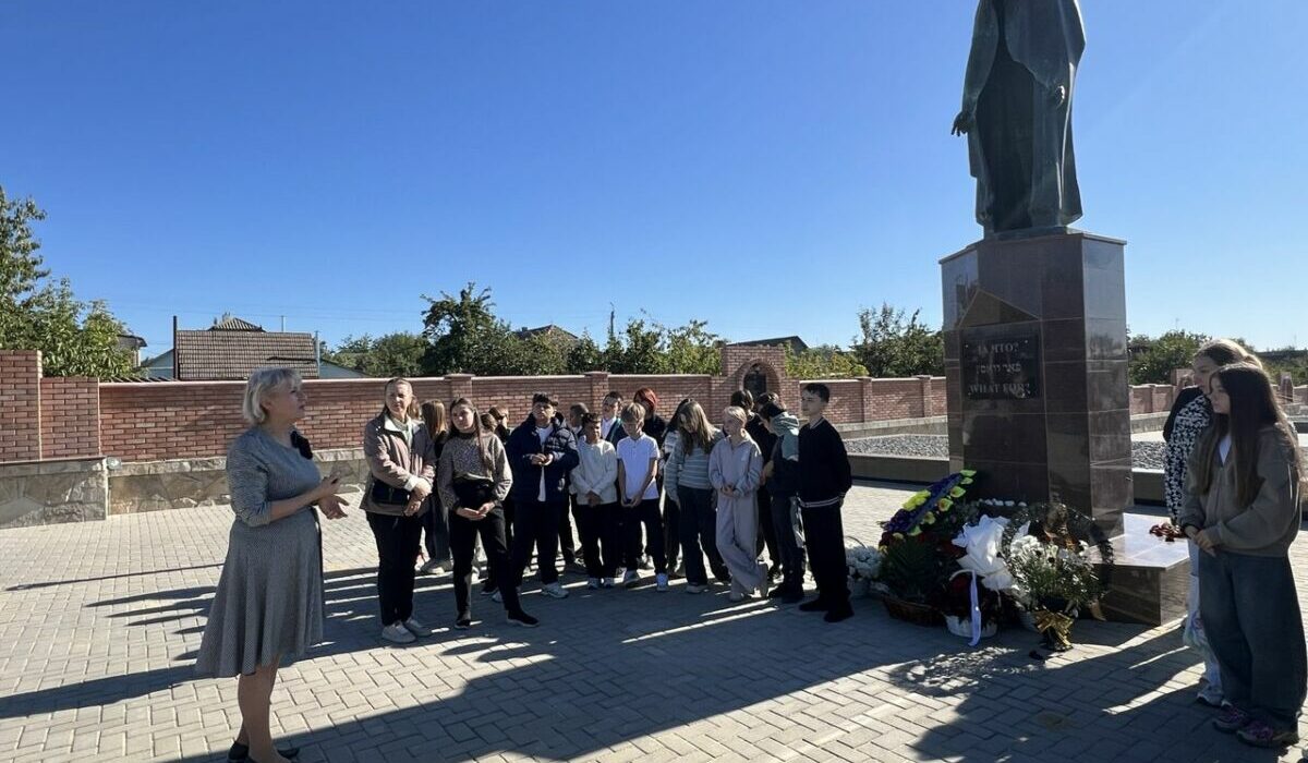 photo_5456149500642064769_y