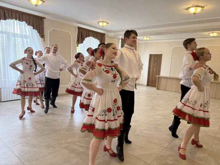 Подробнее о статье Путешествие в мир русской музыки и танца